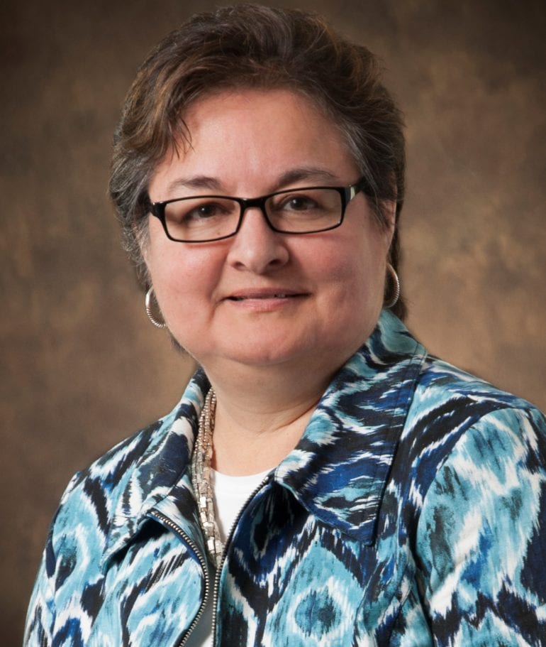 Dr. Virginia Quiñónez