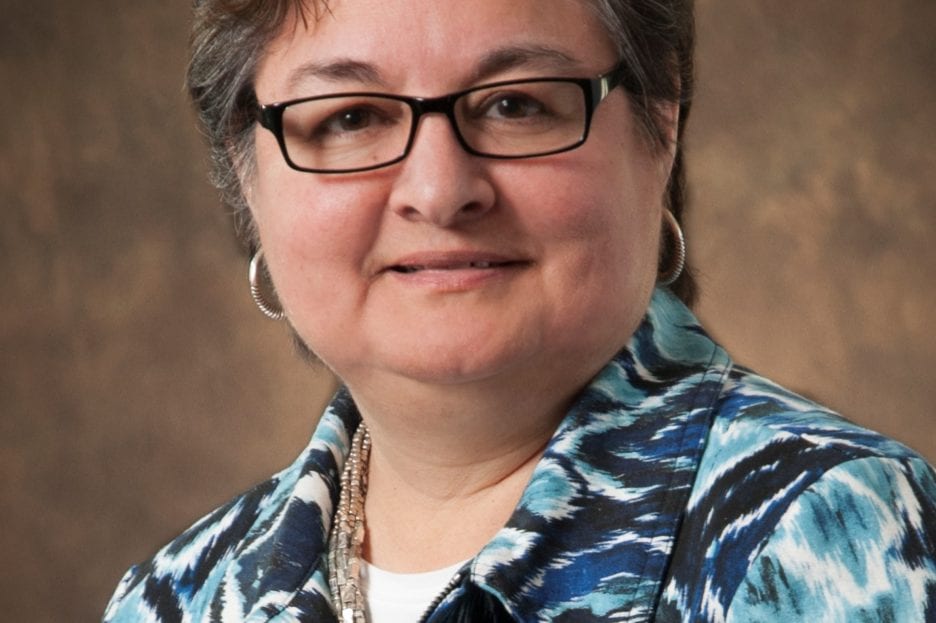 Dr. Virginia Quiñónez